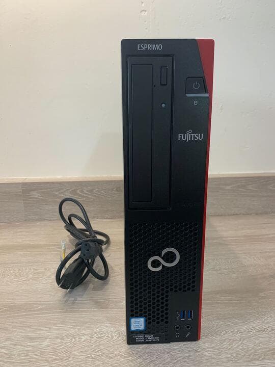 FUJITSU FMVD43001 デスクトップPC Windows11 Pro