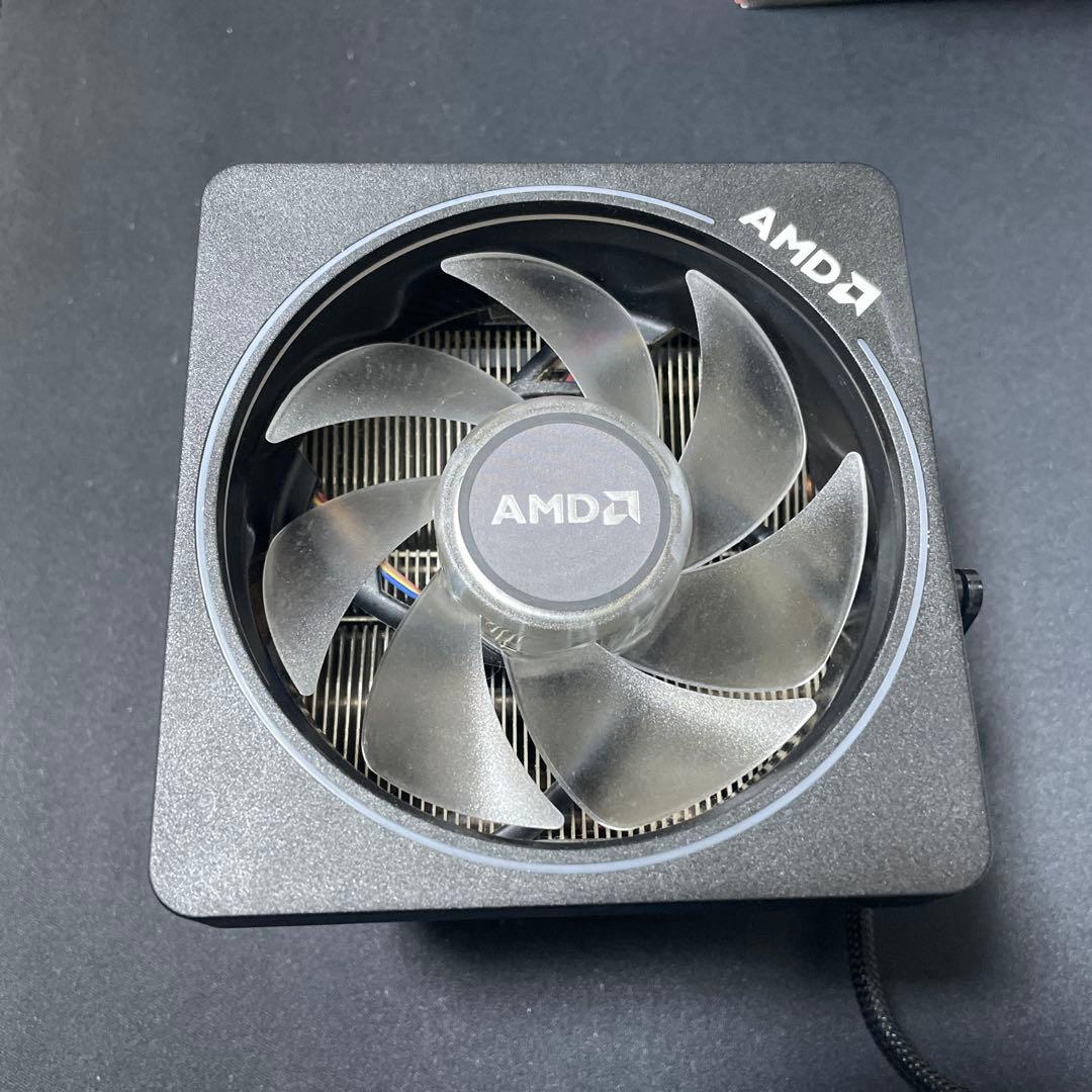 CPU AMD Ryzen 7 3700X