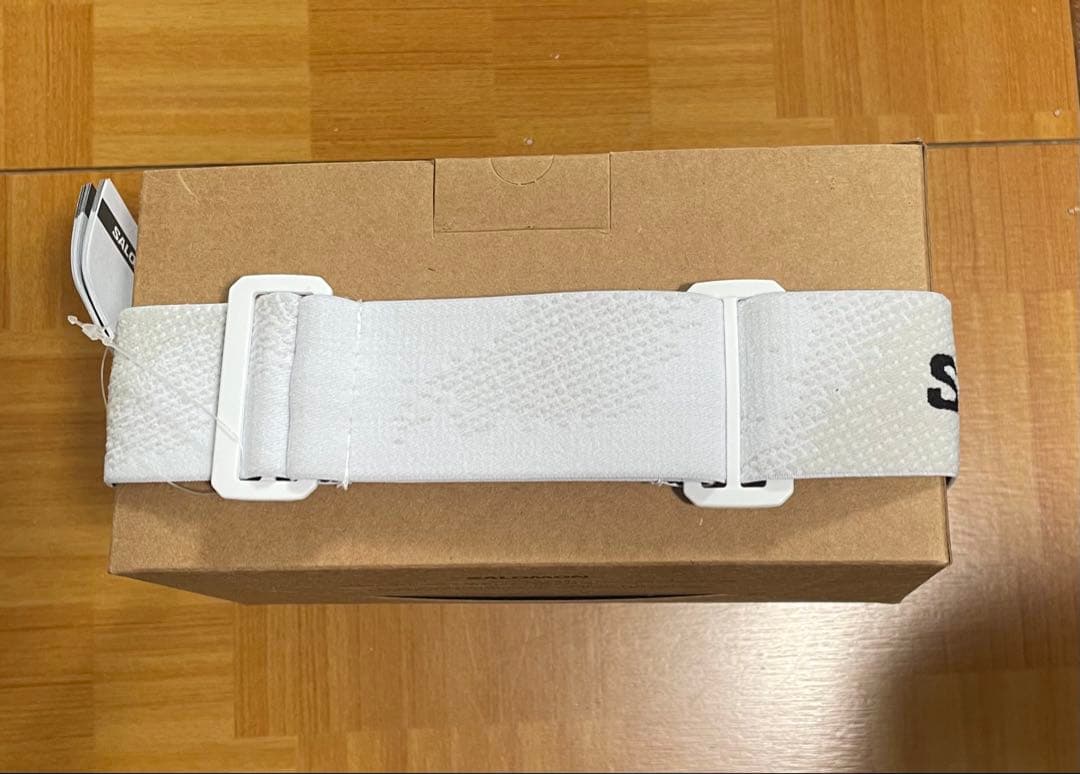 新品SALOMON S/VIEW WHITE調光レンズ 全天候フォトクロ27%引