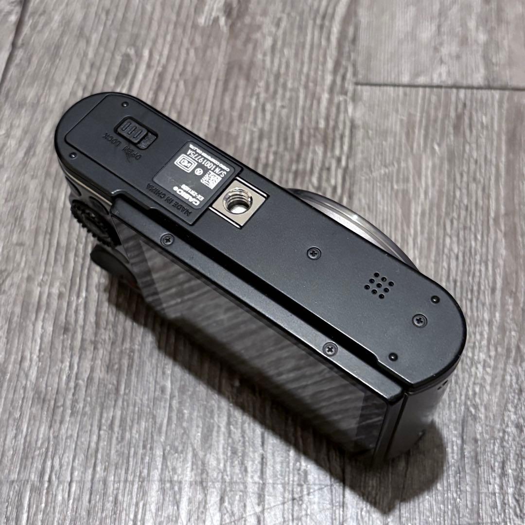 CASIO EXILIM EX-ZR1600 コンパクトデジタルカメラ