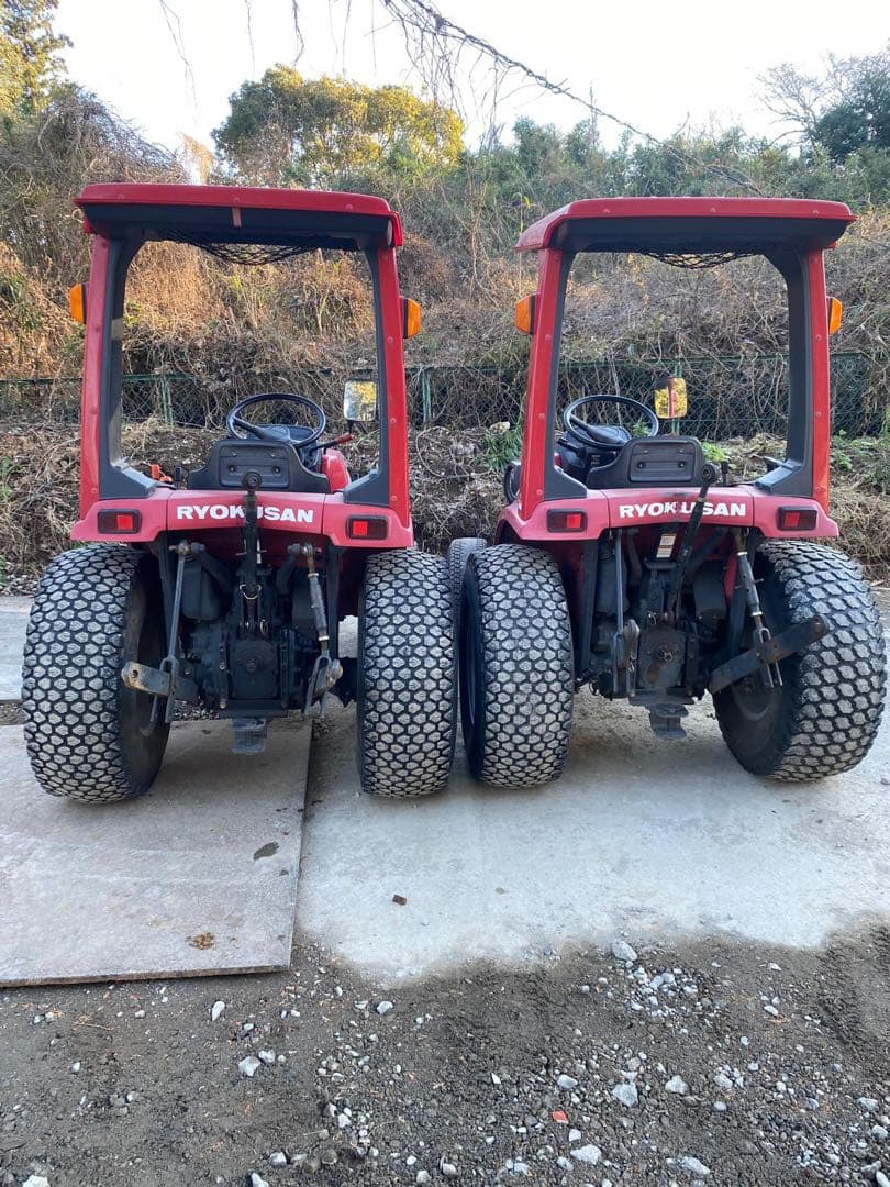 RYOKUSAN Turf Trax 12 トラクター(2台/現状渡し/軽油)