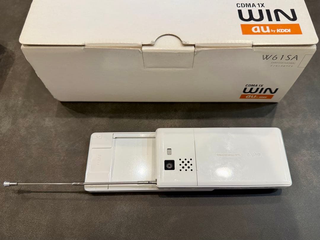 W61SA Sanyo au by KDDI 付属品充電ドック全付き