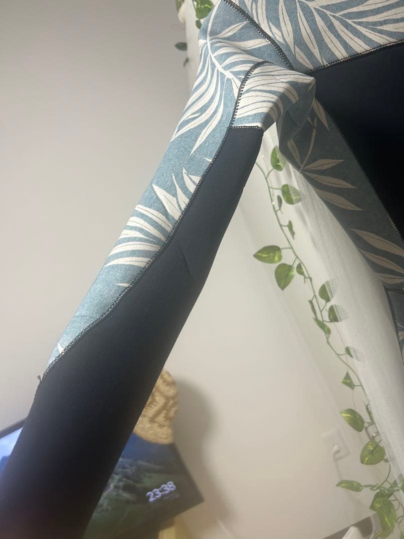 フルスーツ ブラック/ブルー 葉柄デザイン