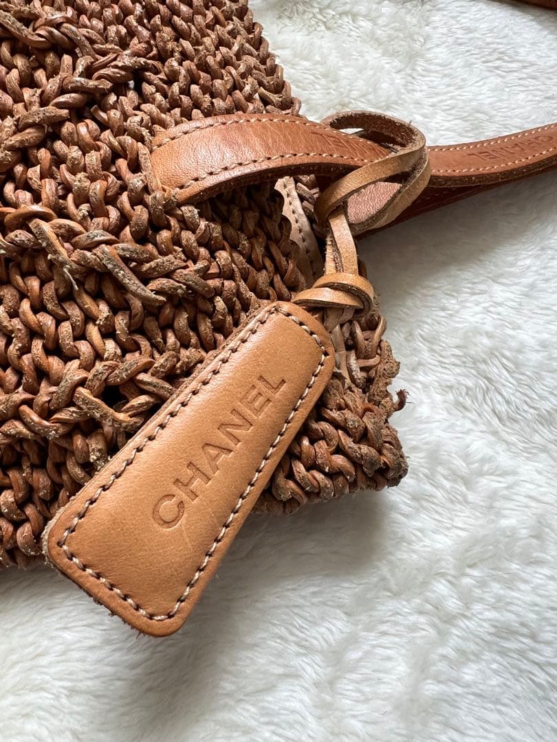 ベカシャネル　編み込みバッグ　ヌメ革