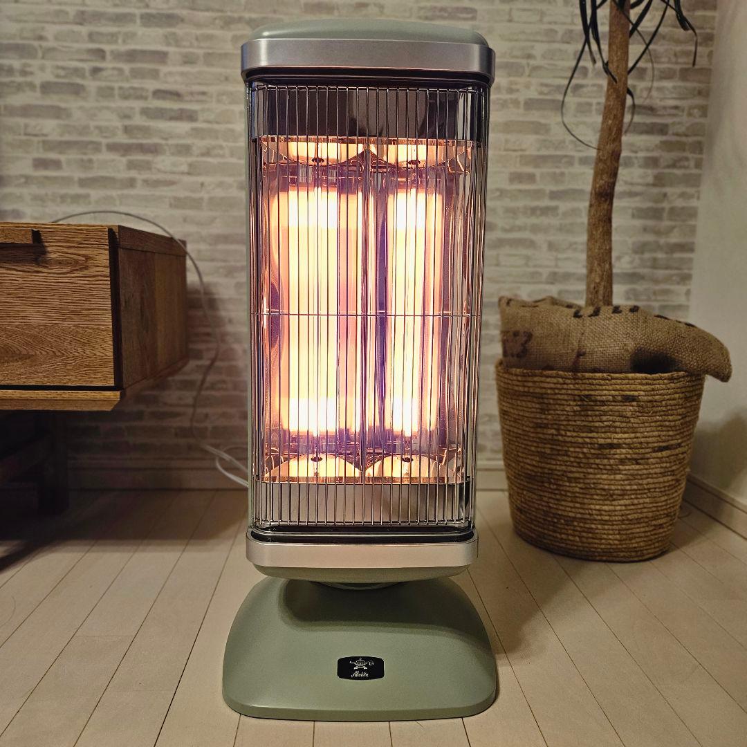 美品⭐2022年製 アラジン グラファイトヒーター/遠赤外線セラミックヒーター