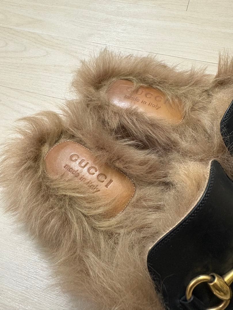 GUCCI プリンスタウン ホースビットファーサンダル