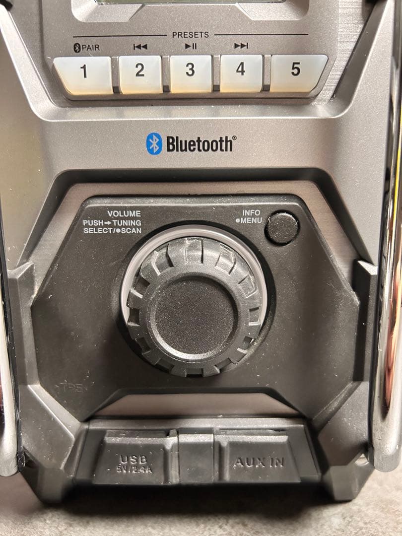 Makita Bluetoothスピーカー 充電式ラジオ(黒)MR002GZB