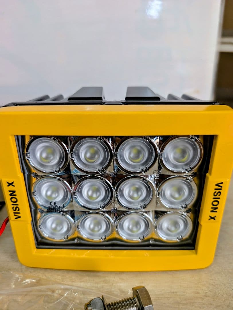 Vision X社 LEDワークライト２個