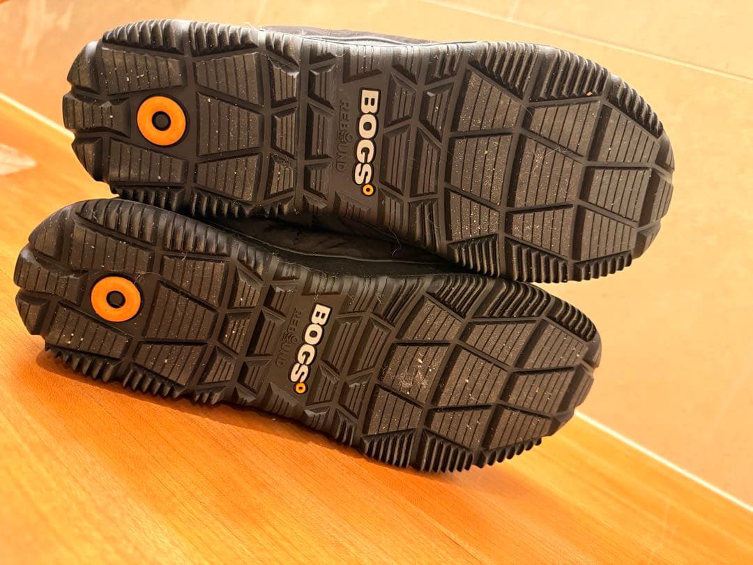 BOGS ブラック キルティング スノーブーツ