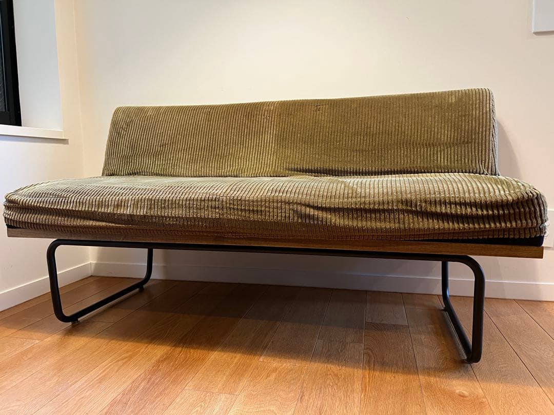 ダイニングソファ　WIRY