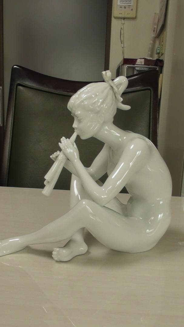 KAISER　カイザー【KAISER製　縦笛を吹く裸婦】　リヤドロ　Ｌ545