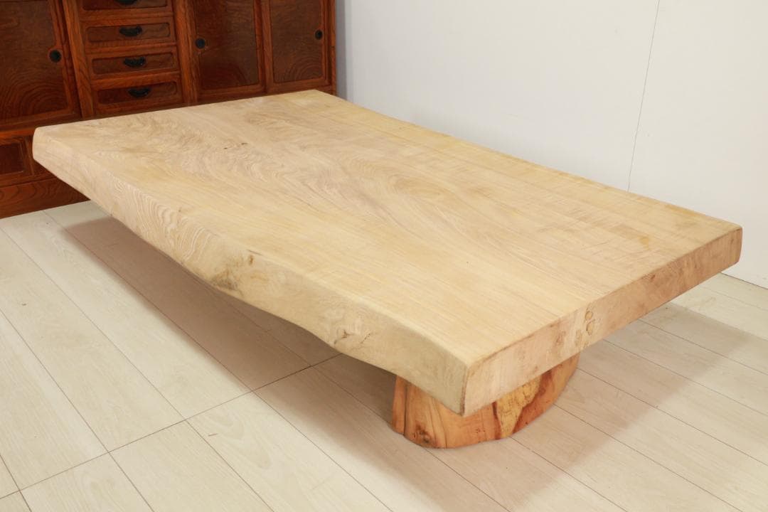 店頭展示品　１枚板　欅製　無垢材　和モダン　ローテーブル 天厚9㎝ BJ141