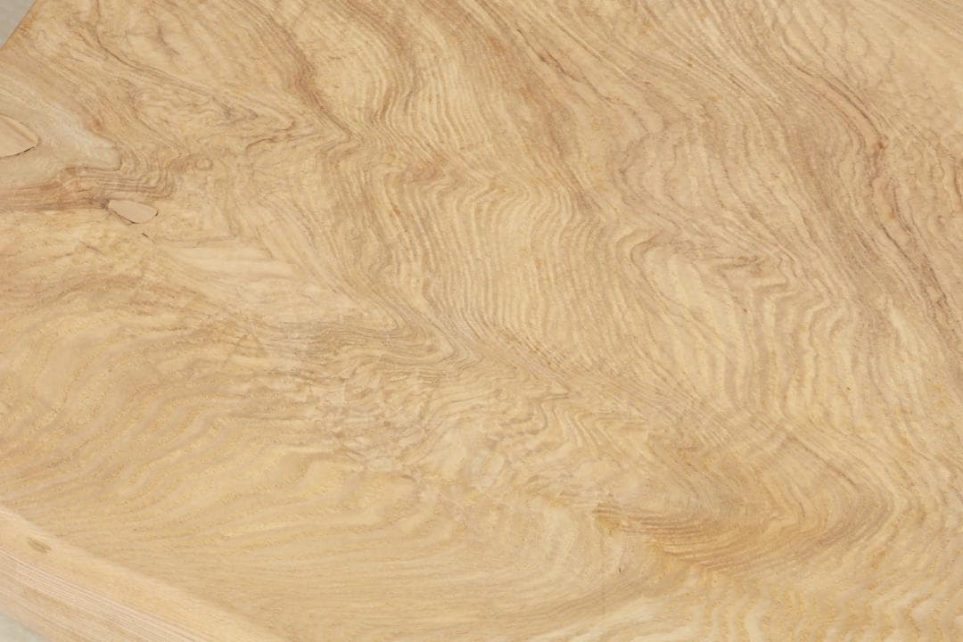 店頭展示品　１枚板　欅製　無垢材　和モダン　ローテーブル 天厚9㎝ BJ141