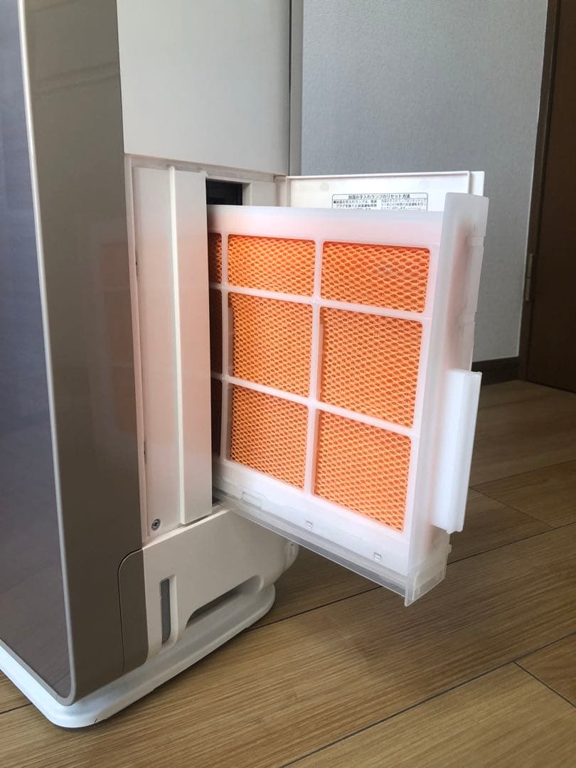 【美品】HITACHI 空気清浄機 EP-NVG90 自動掃除 加湿機能付き