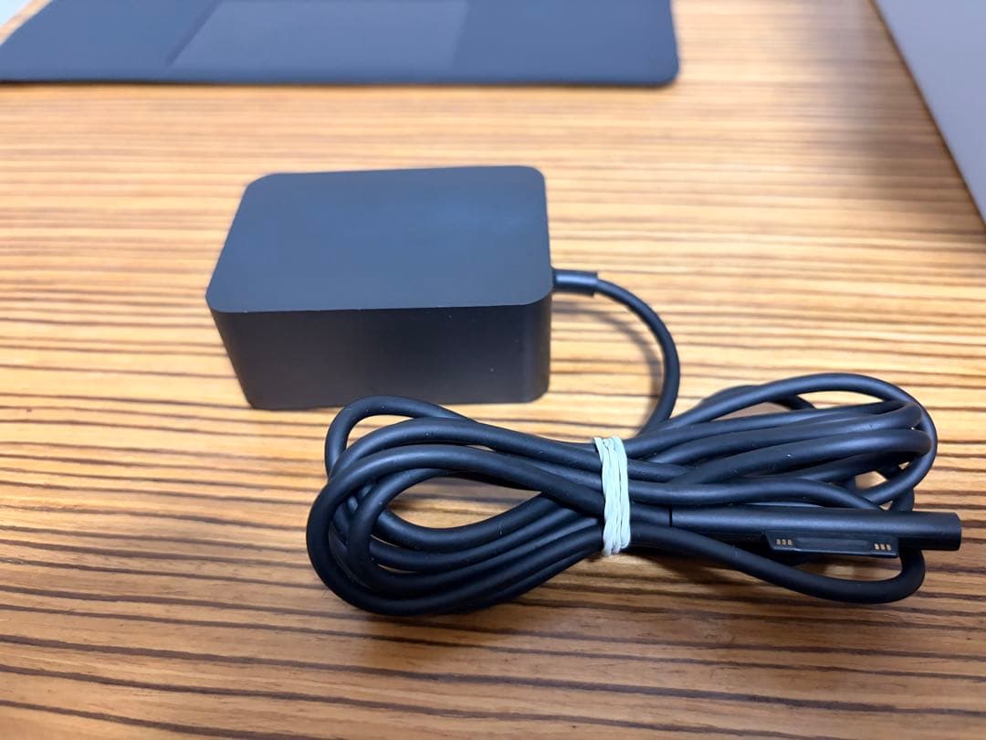 Microsoft Surface go2 タブレット 本体 + キーボード