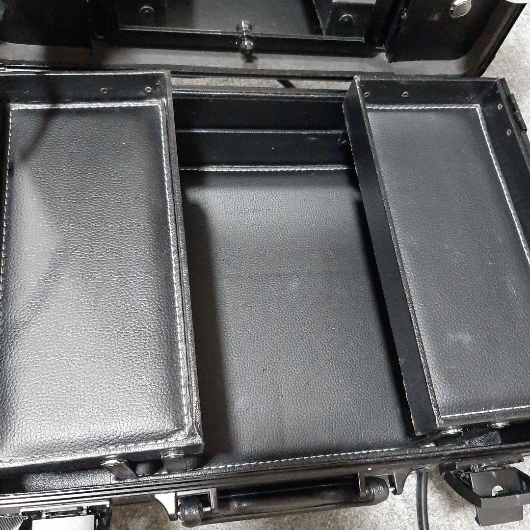 黒い メイクアップボックス+ライト