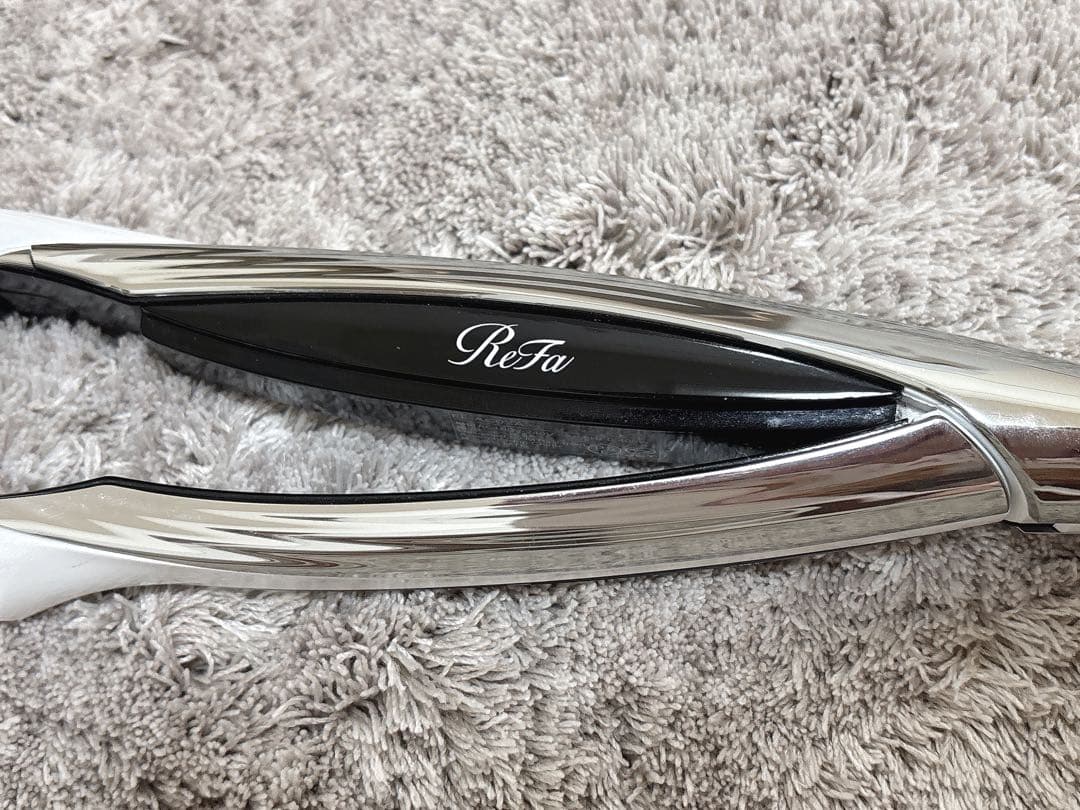 美品 ReFa ストレートヘアアイロン ホワイト/シルバー リファ