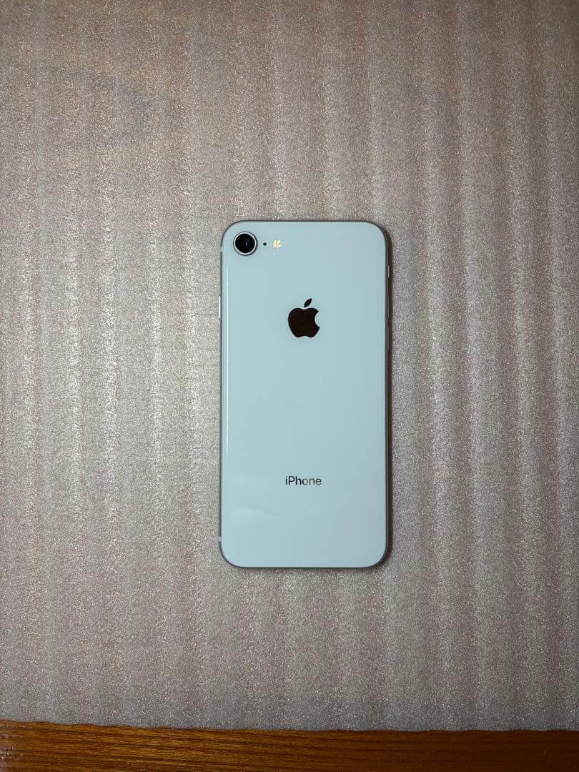 iPhone8 64GB シルバー　動作確認済