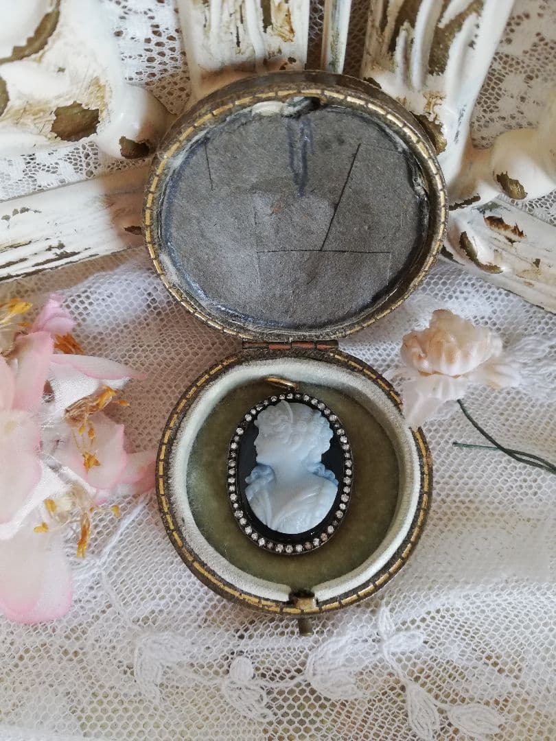 ☆豪華なストーンカメオ・アンティークジュエリー☆