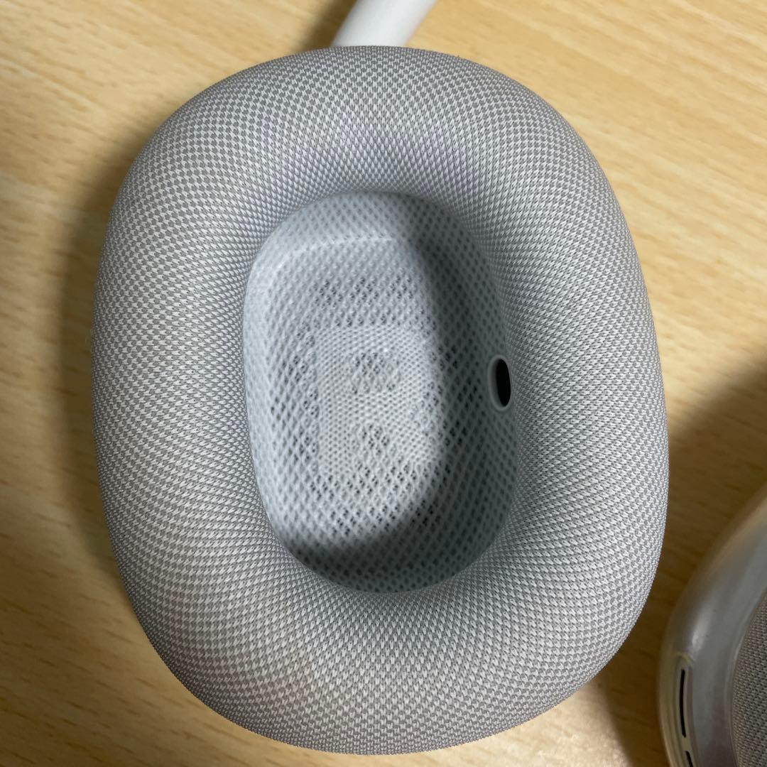 AirPods MAX 本体とカバー