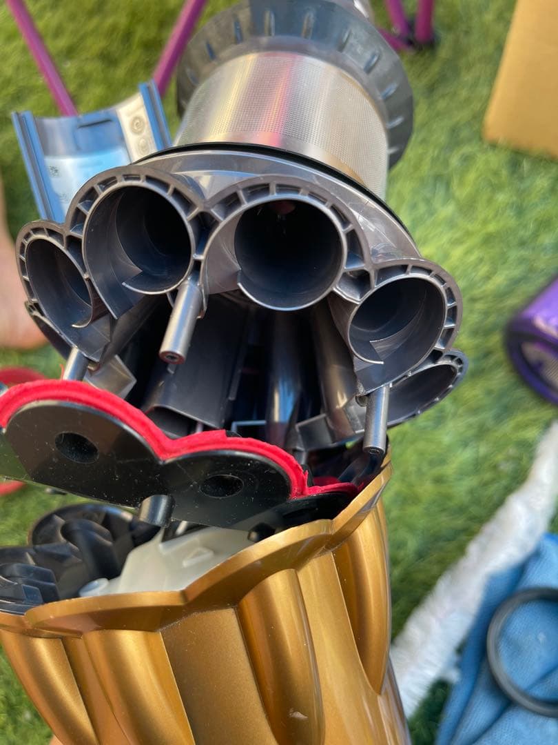 【美品】dyson v12 sv 46