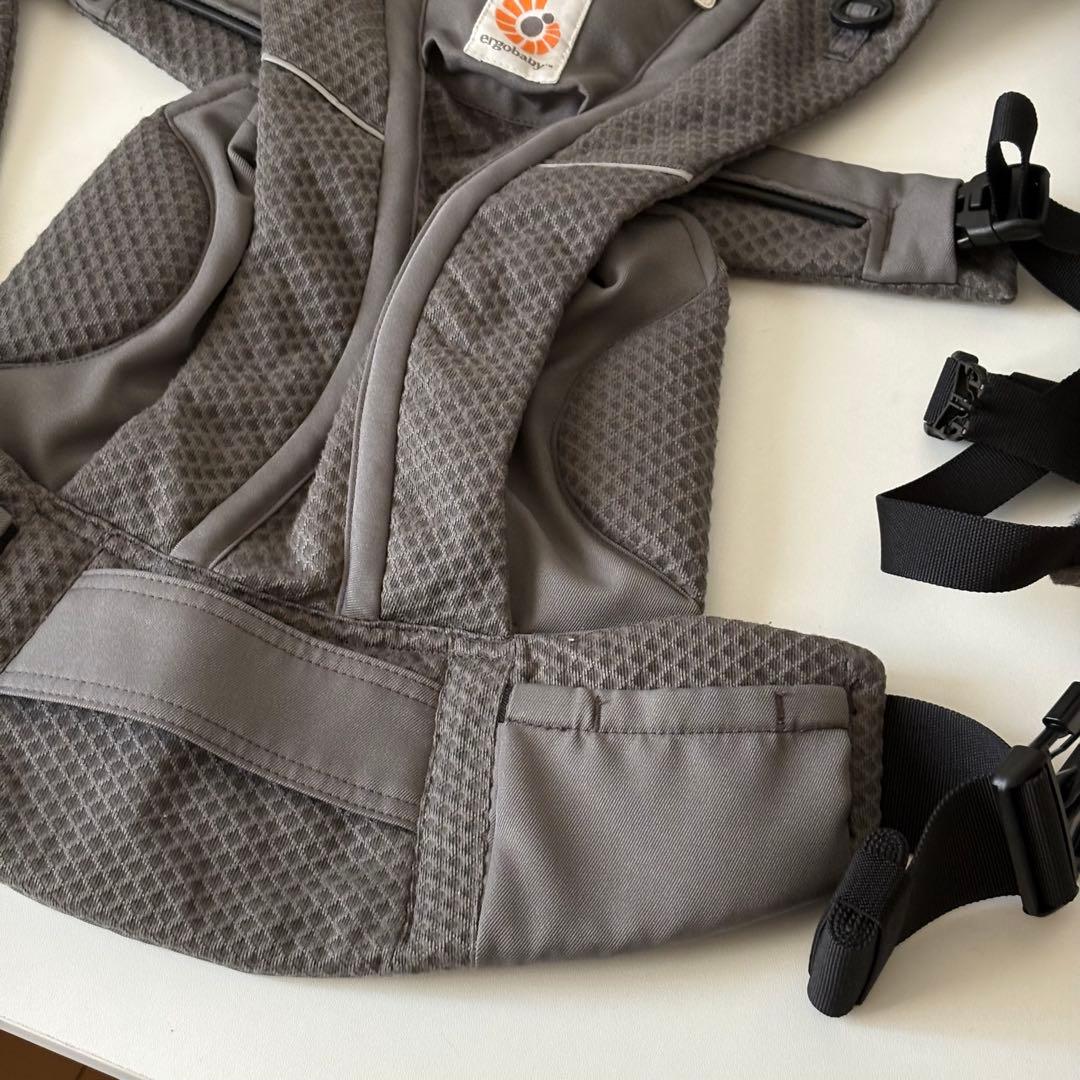 ergobaby エルゴベビー　オムニブリーズ　OMNI BREEZE 抱っこ紐