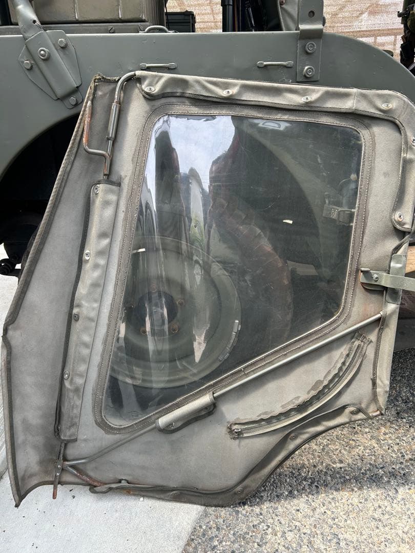 三菱ジープドア　りゅう