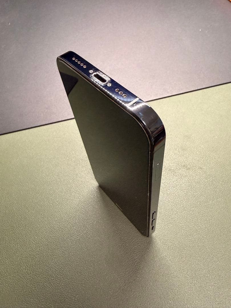 【美品】Apple iPhone 12 Pro