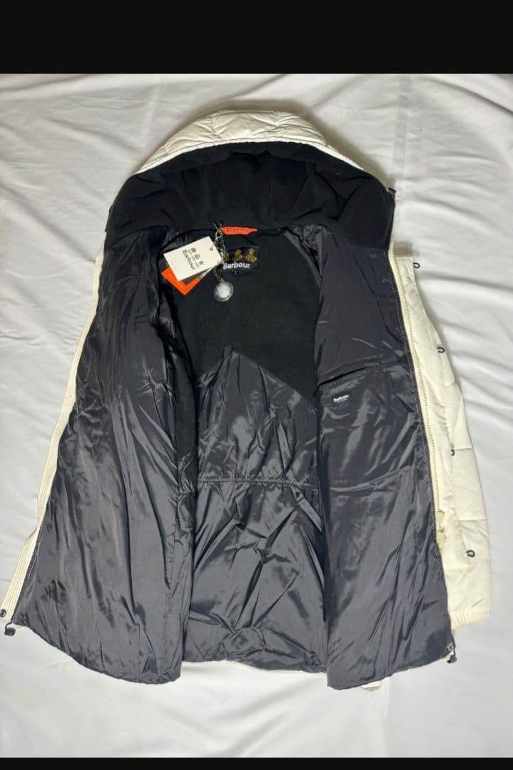 Barbour 　ファイバーダウンジャケット 希少カラー、希少サイズ