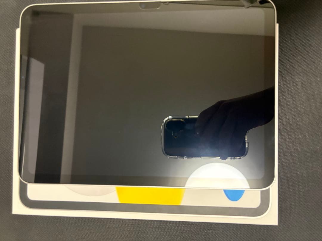 Apple iPad A16 (第11世代) シルバー 128GB