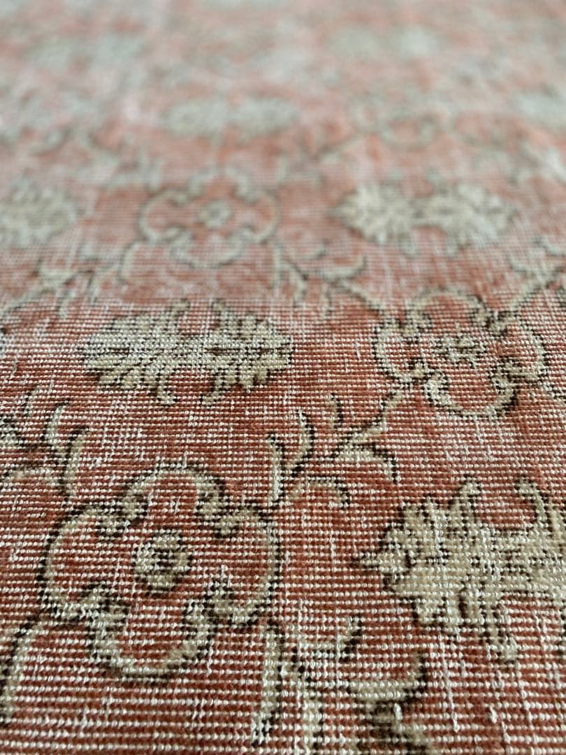 シャビーピーチ紋章柄　ヴィンテージラグ　トルコラグ