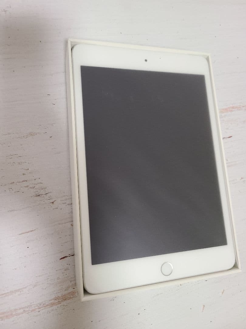iPad本体 iPad mini4 128GB wi-fi+Cellular