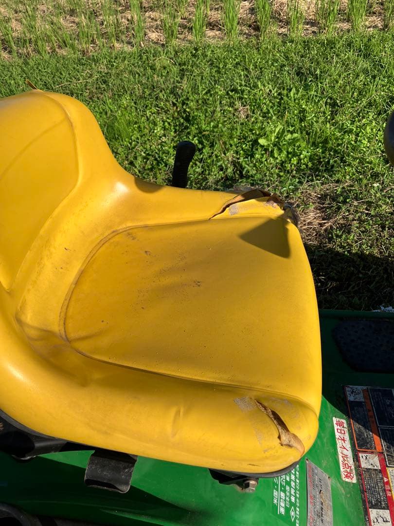 John Deere LA105 草刈り機