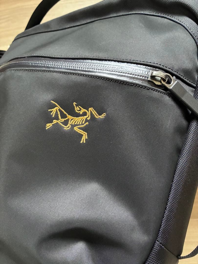 ARC'TERYX アークテリクス ARRO8 アロー8 ブラック