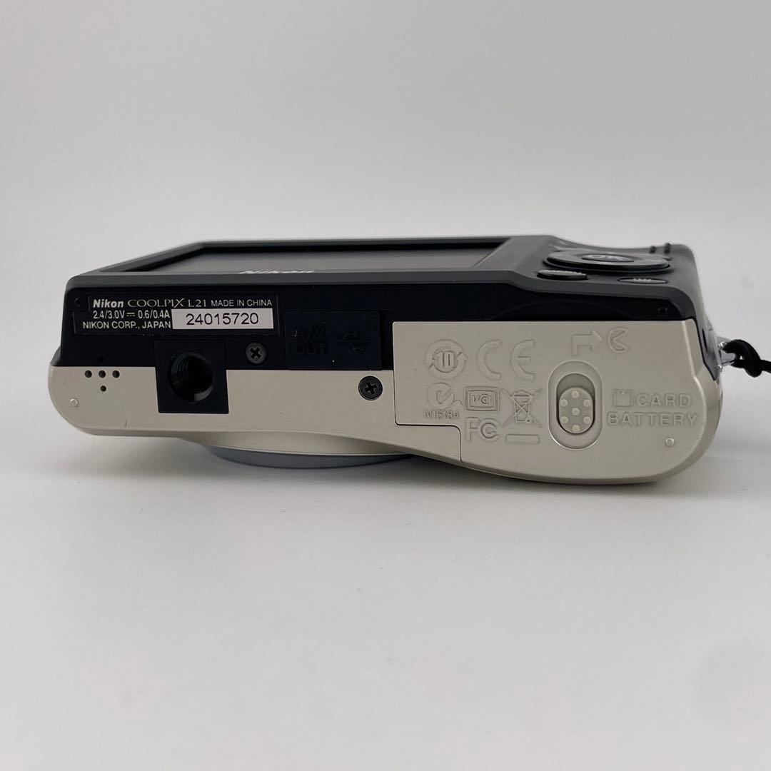 実写美⭕️【動作確認済】Nikon COOLPIX L21 デジカメ　シルバー