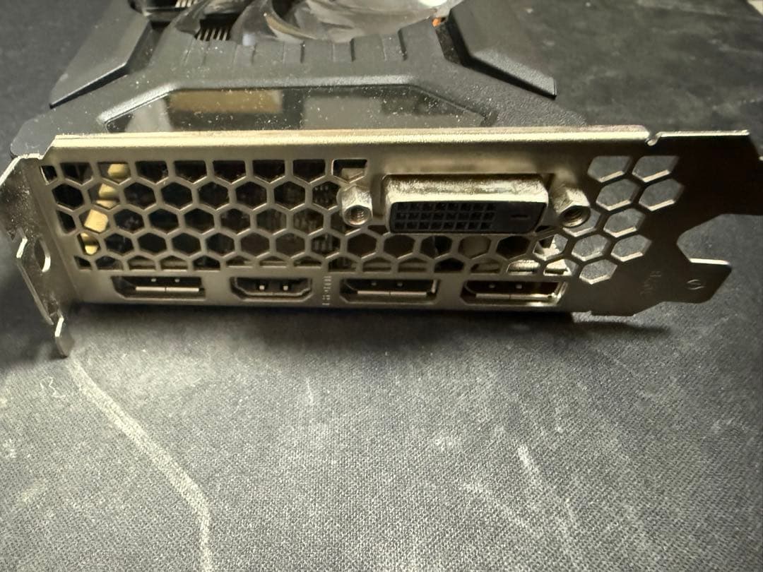 GeForce GTX 1070ti 動作確認済み