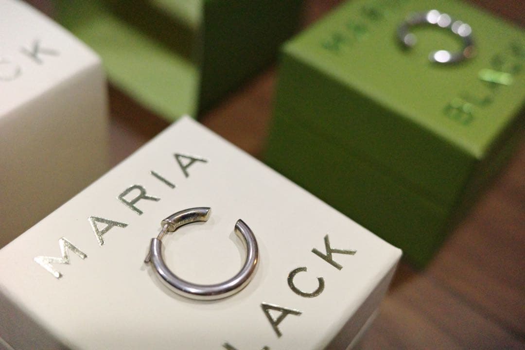MARIA BLACK フープピアス 2個セット