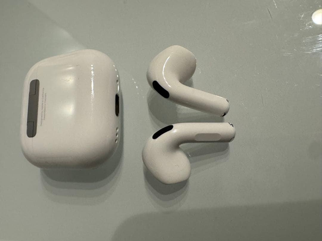 AirPods4 アクティブノイズキャセリング対応　ケースおまけ付