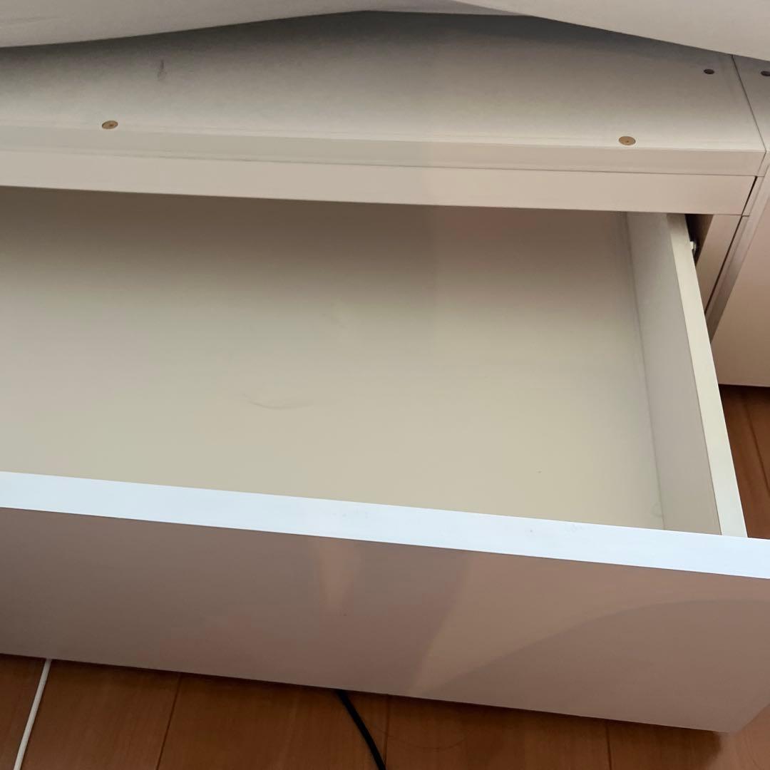 定価送料込み64000円程ニトリ セミダブルベッドフレーム ホワイト