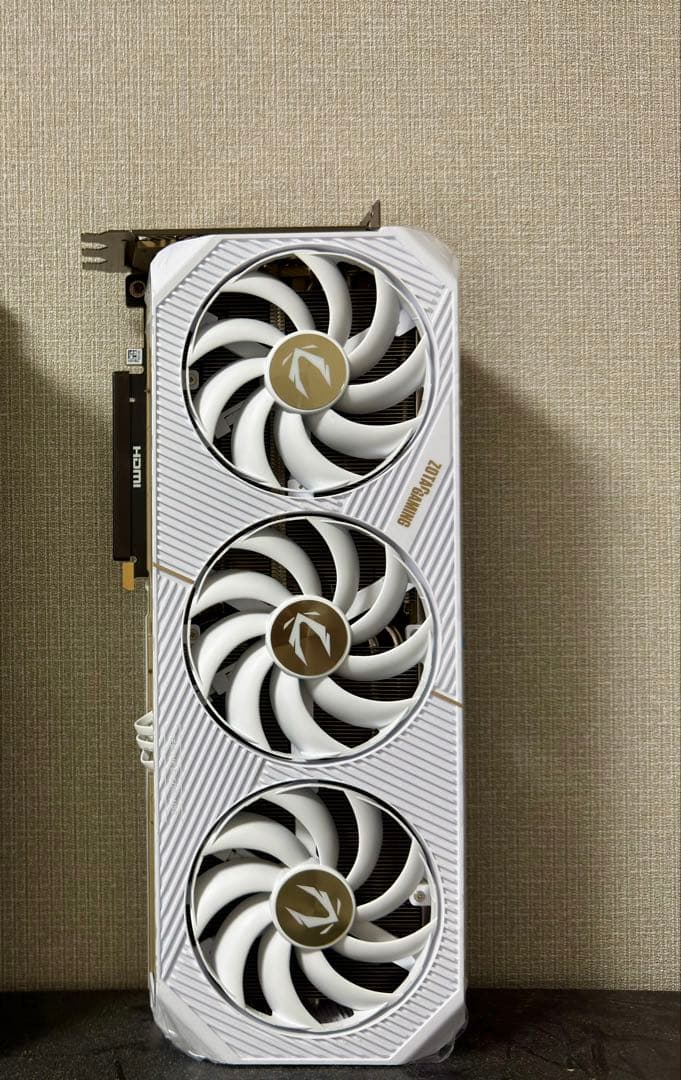 グラフィックボード・グラボ・ビデオカード ZOTAC GeForce RTX5090 32GB white edition