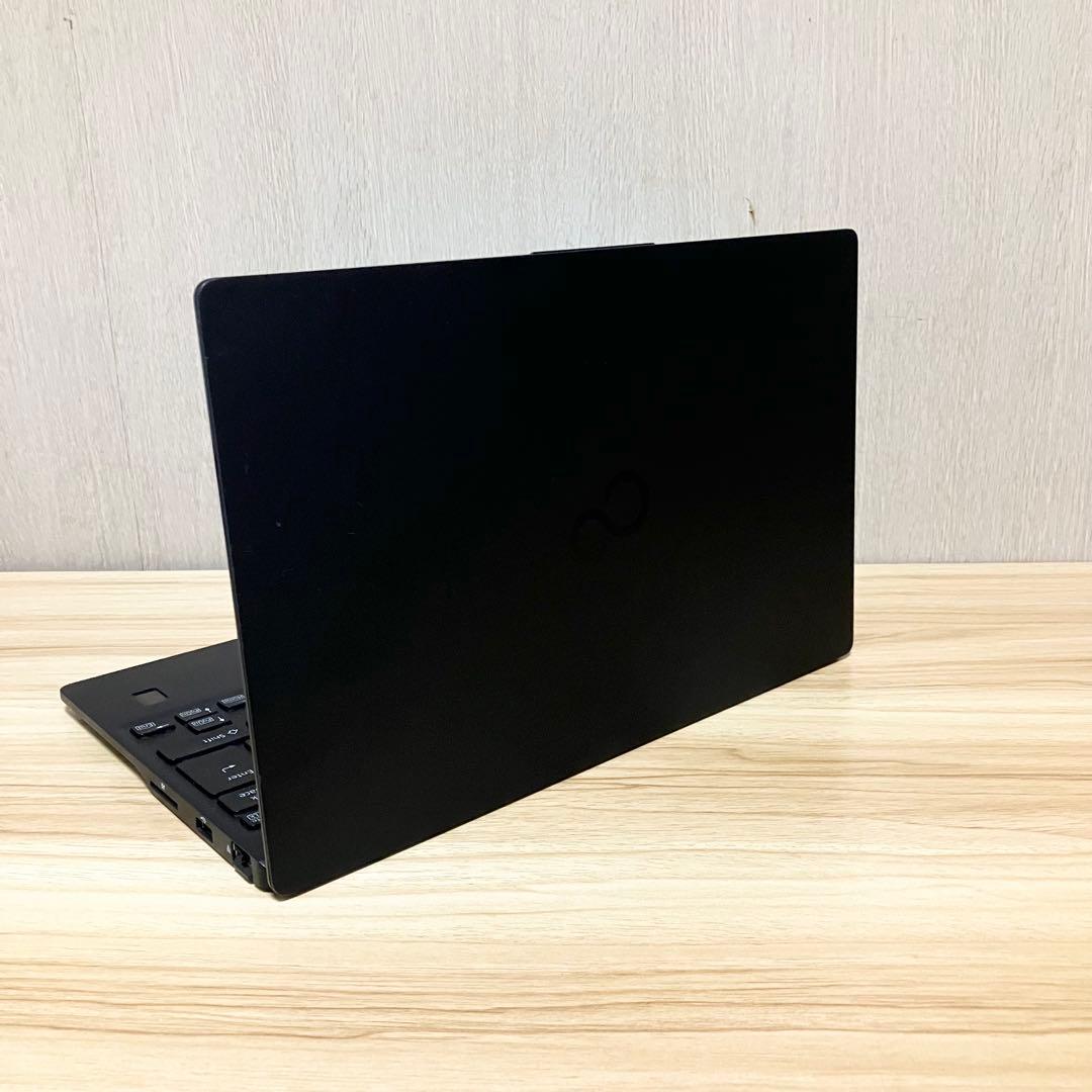 第11世代！LIFEBOOK U9311F core i5 Windows11