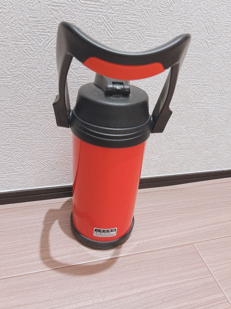 THERMOS レッド 水筒 持ち手付き