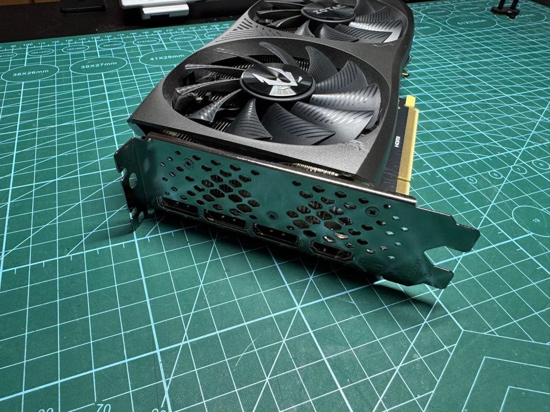 Ｔ*Ｔ様 Zotac RTX 4070 Twin Edge OC 12GB