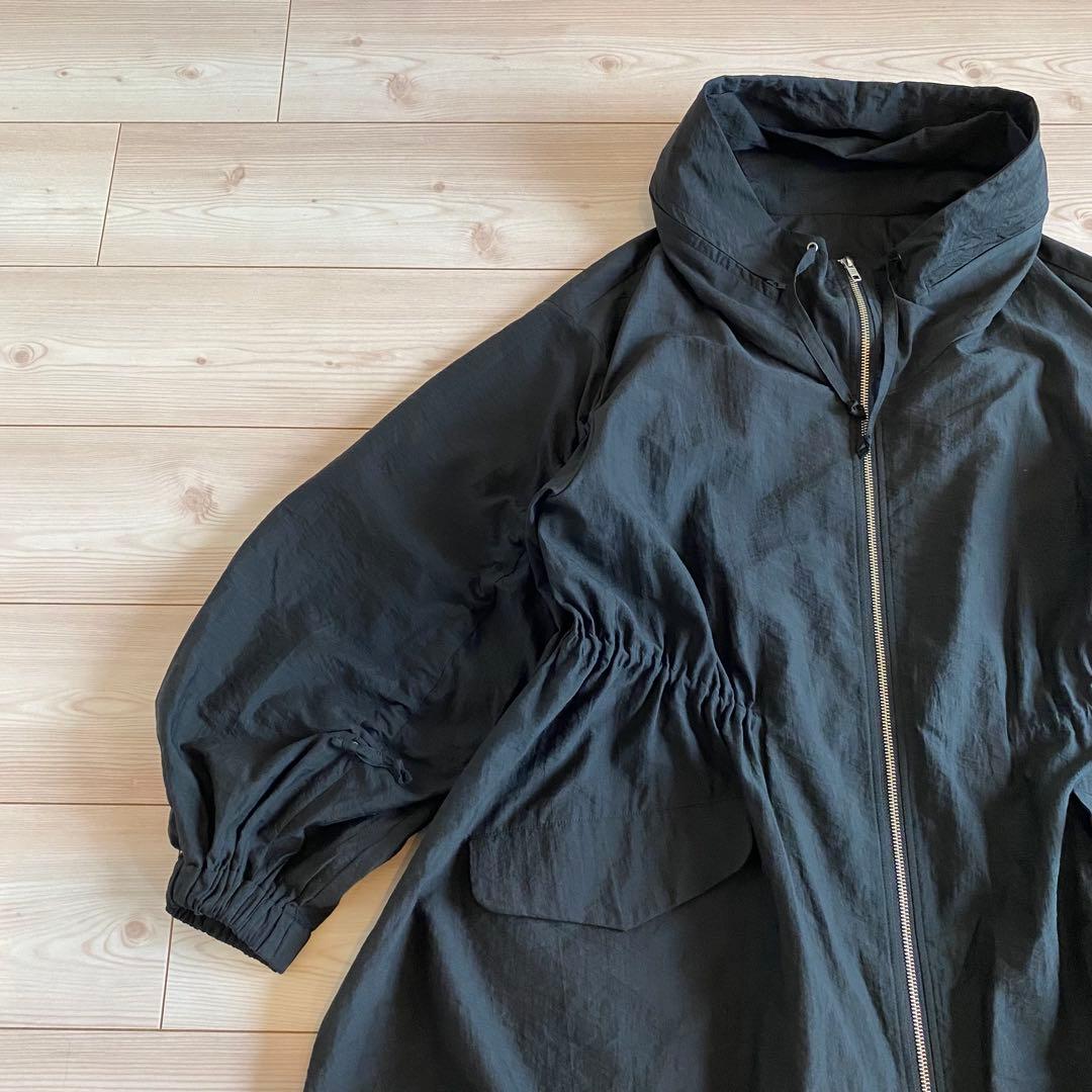 美品 定価88000円 2024AW 慈雨 ギャザーモッズコート 黒 ゆったり