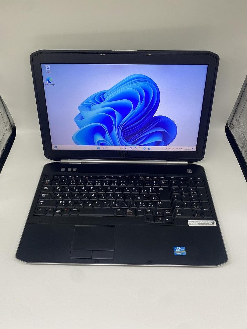 【DELL】爆速Corei7/新品SSD128GB ノートパソコン B13