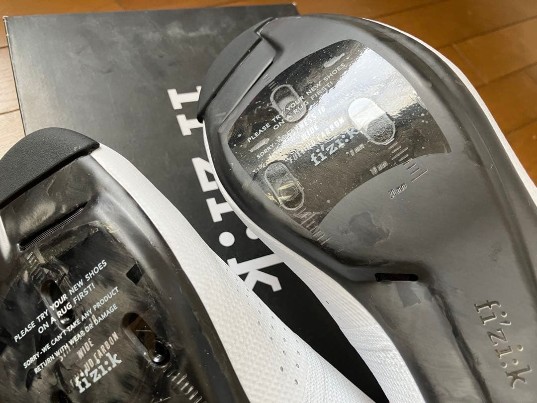 未使用 Fizik TEMPO DECOS CARBON WIDE 43