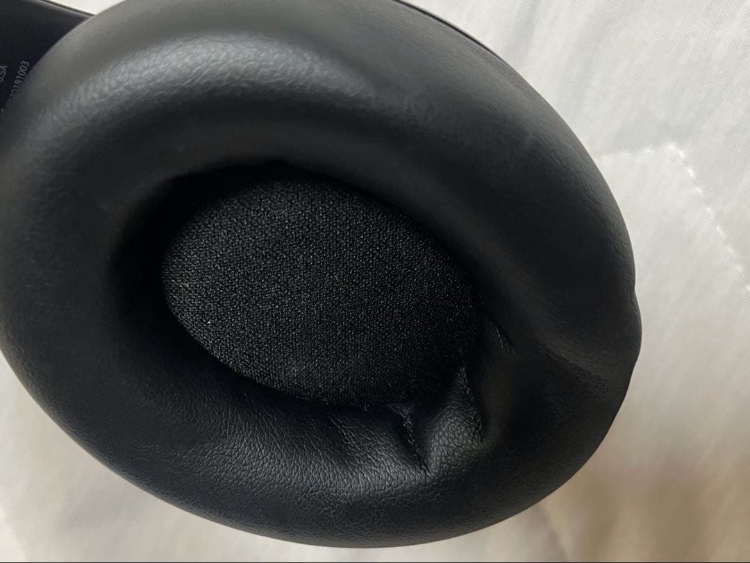 beats studio pro ワイヤレスヘッドホン　ブラック