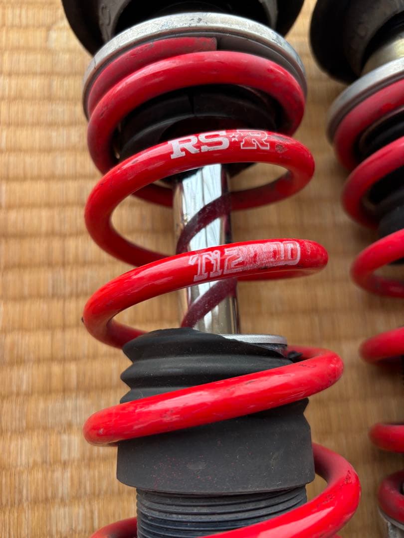 フィット　ge8 車高調　前後違うメーカー　リアジャンク