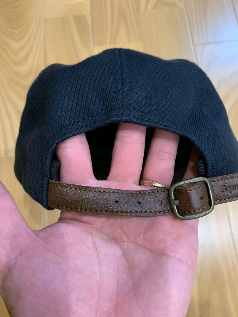 シュプリーム　キャップ　ネイビー