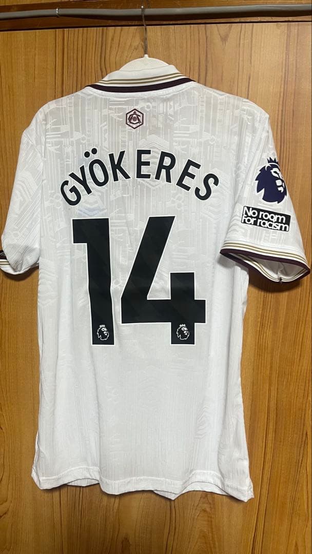 2025 年アーセナルユニフォーム（14 番 ゼケライシュ）M